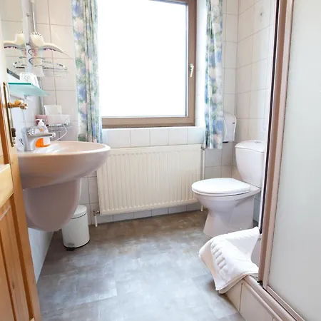 Beim Einfalt Homestay *