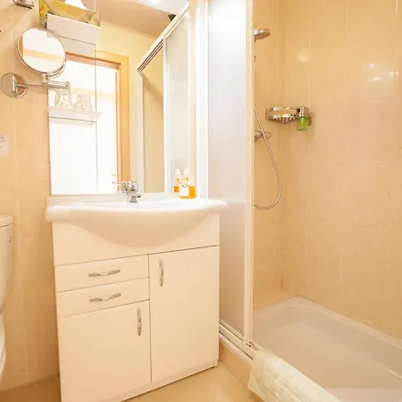 Δωμάτια σε οικογενειακή κατοικία Beim Einfalt Gross Gerungs